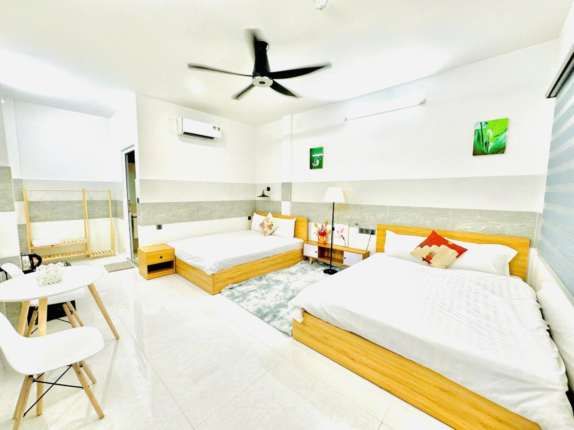 Aloha Saigon Premium Hostel By Local Travel Experts - Newly Opened, Less-Touristy Location, Spacious Rooms, Glass Shower Bathroom, Free Breakfast & Walking Tour Хошимин Екстериор снимка