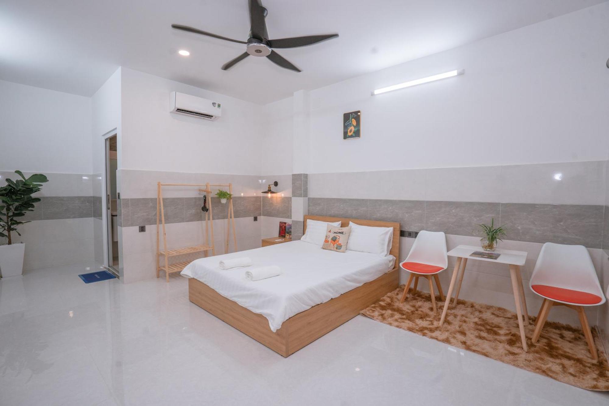 Aloha Saigon Premium Hostel By Local Travel Experts - Newly Opened, Less-Touristy Location, Spacious Rooms, Glass Shower Bathroom, Free Breakfast & Walking Tour Хошимин Екстериор снимка