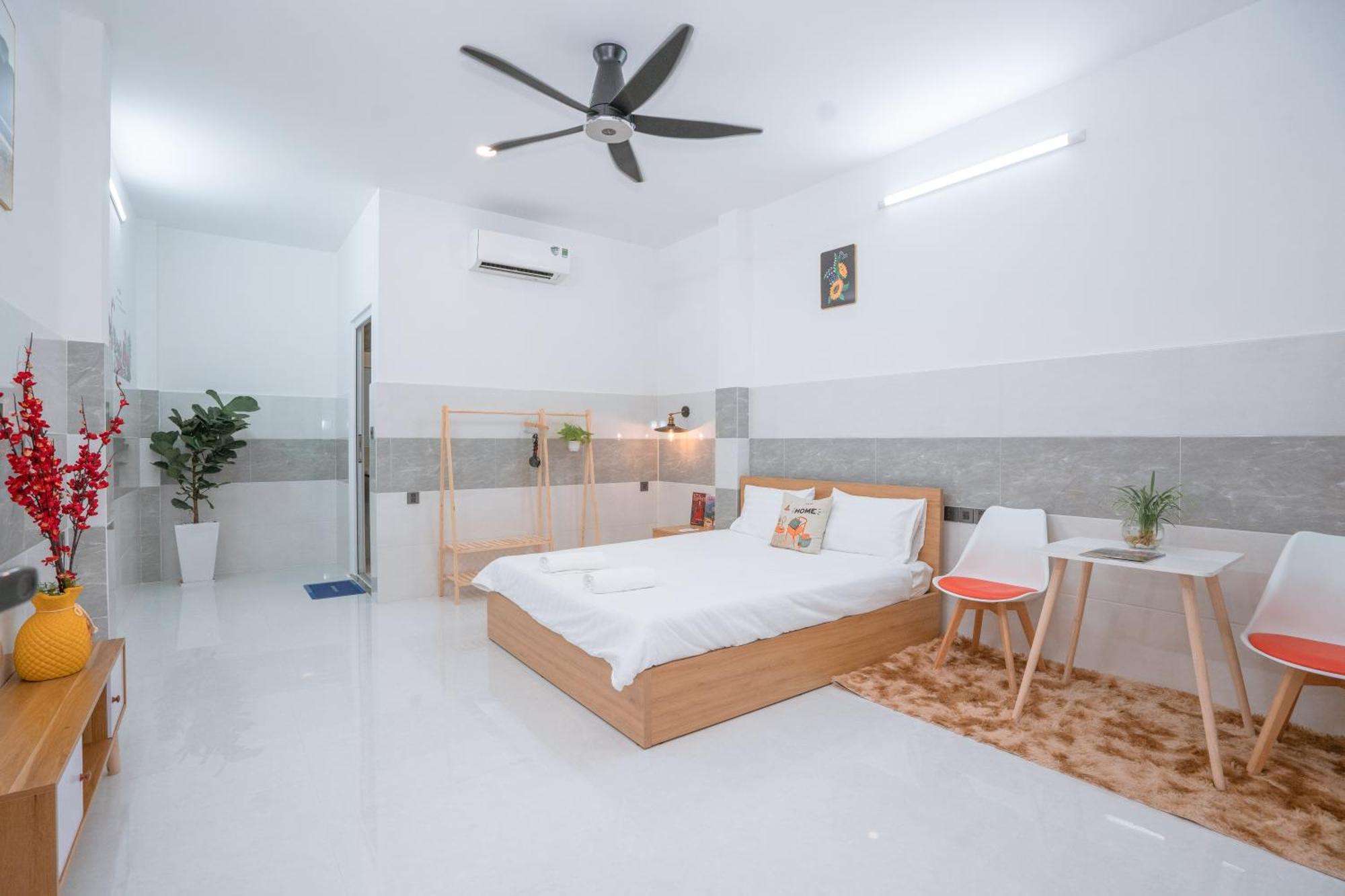 Aloha Saigon Premium Hostel By Local Travel Experts - Newly Opened, Less-Touristy Location, Spacious Rooms, Glass Shower Bathroom, Free Breakfast & Walking Tour Хошимин Екстериор снимка