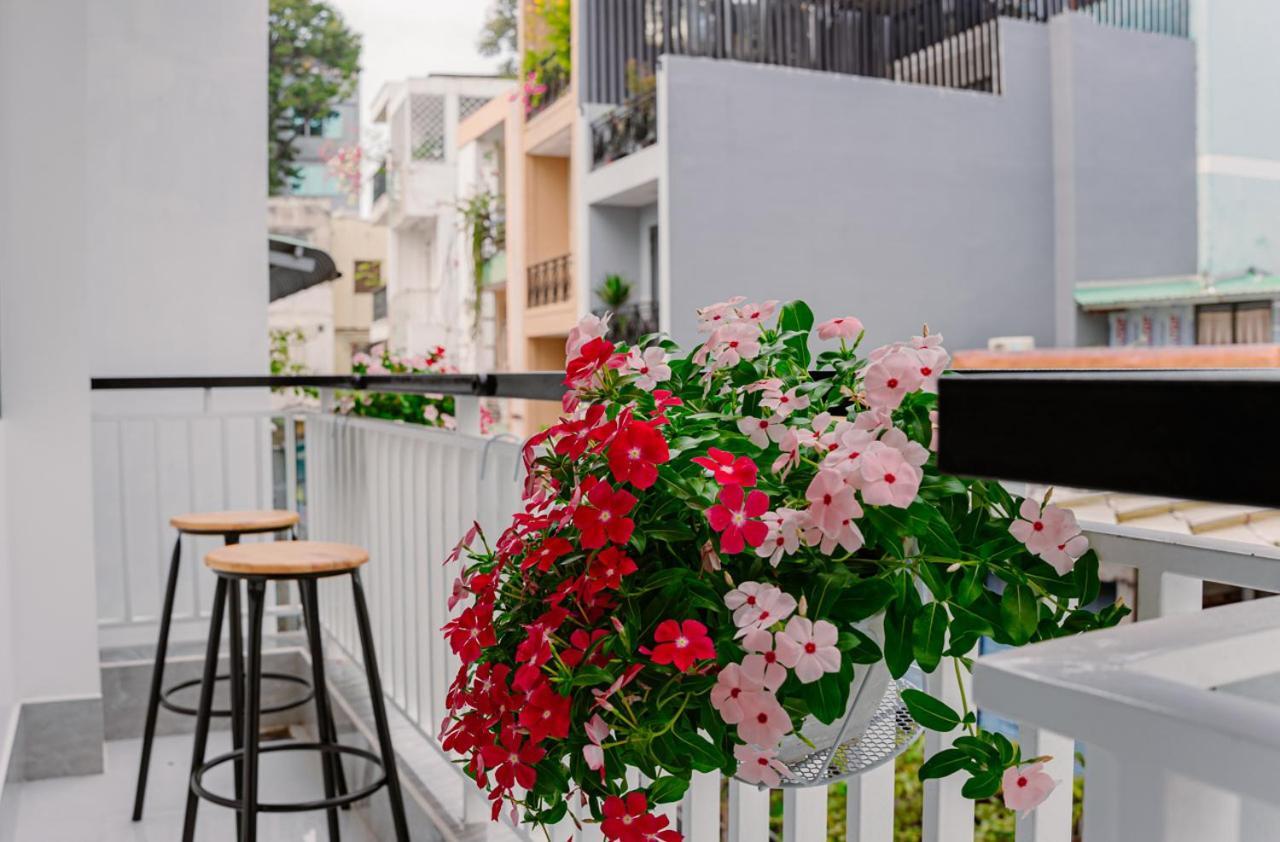 Aloha Saigon Premium Hostel By Local Travel Experts - Newly Opened, Less-Touristy Location, Spacious Rooms, Glass Shower Bathroom, Free Breakfast & Walking Tour Хошимин Екстериор снимка